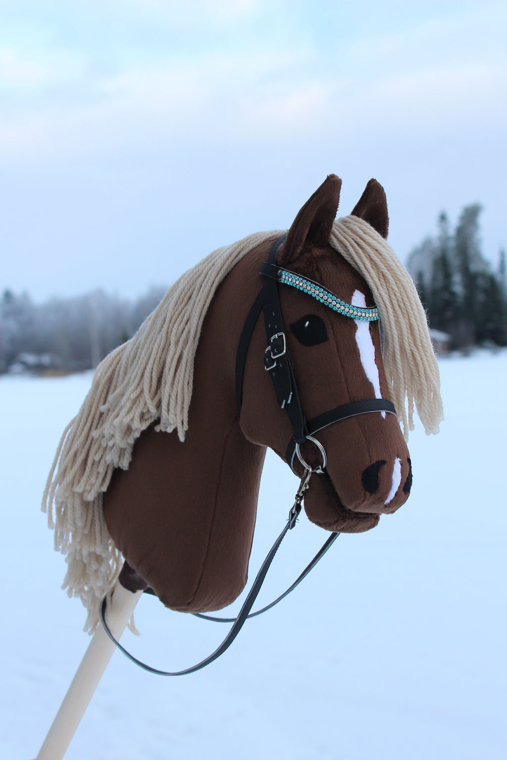 Liinakko keppihevonen suitsilla