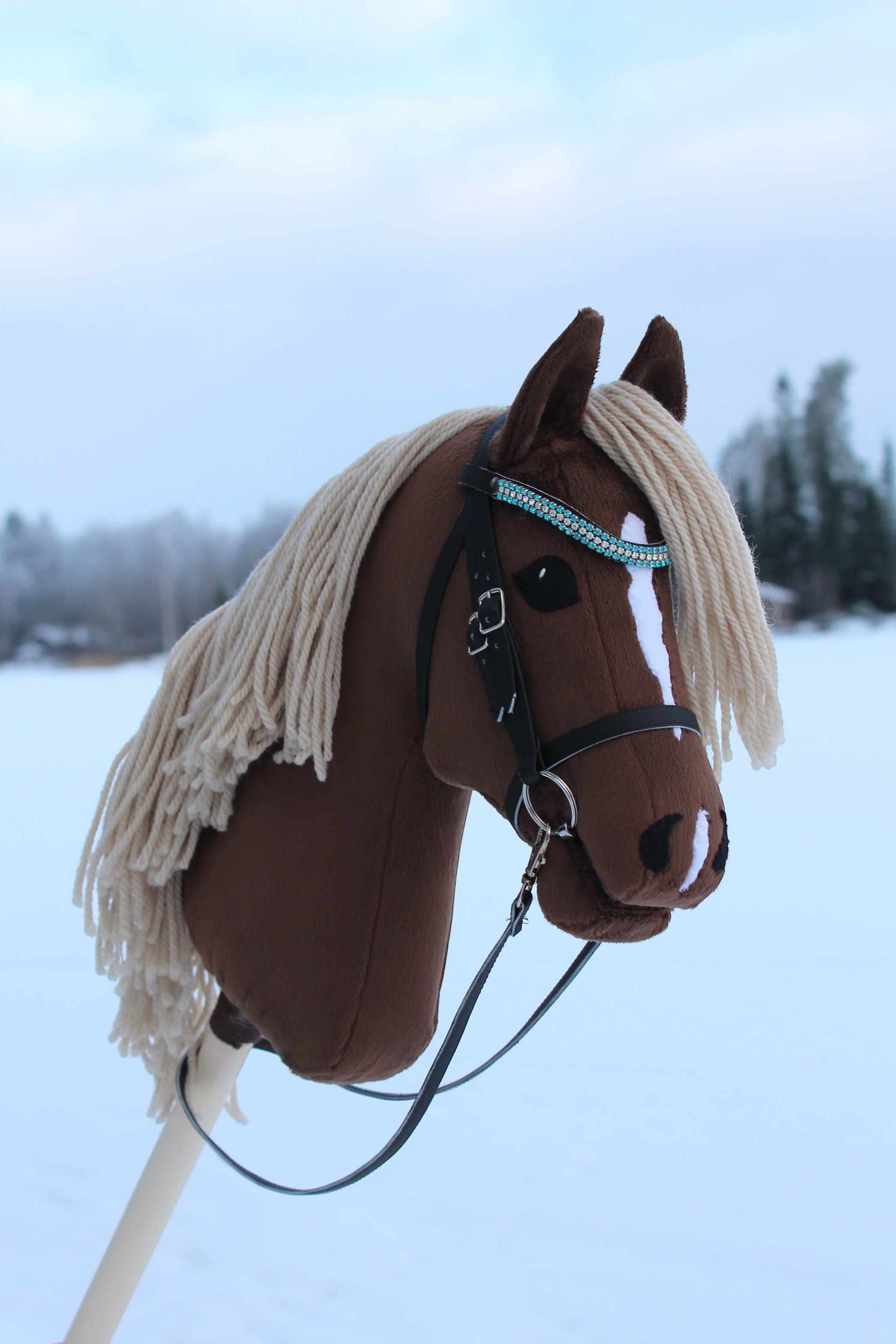 Liinakko keppihevonen suitsilla