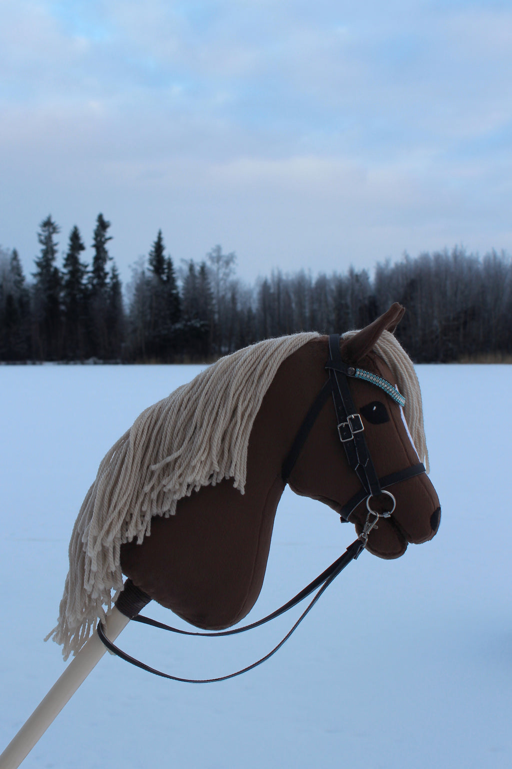 Liinakko keppihevonen suitsilla